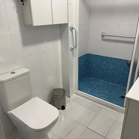Piso En Avenida Principal 4 *