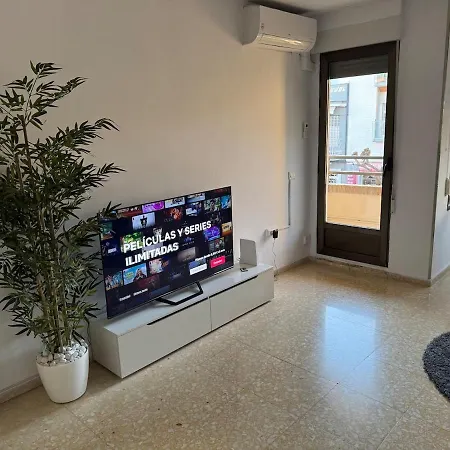 Piso En Avenida Principal 4 Apartment *