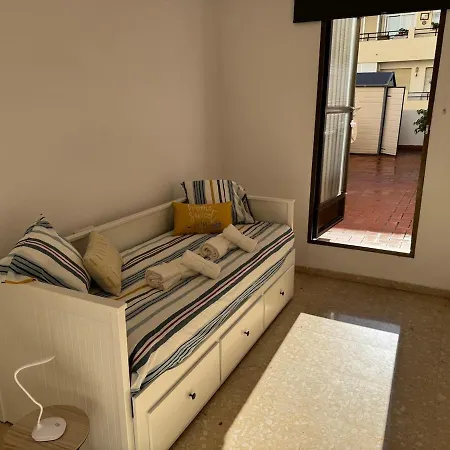 Piso En Avenida Principal 4 *